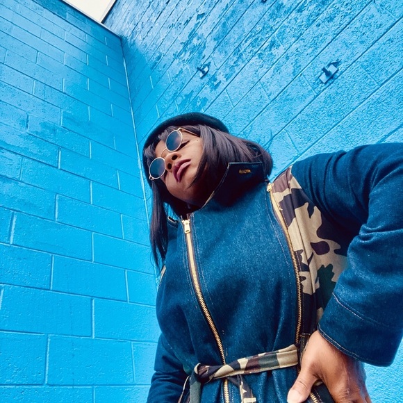 Blue denim and camouflage trench coat with removable panel - Picture 6 of 11